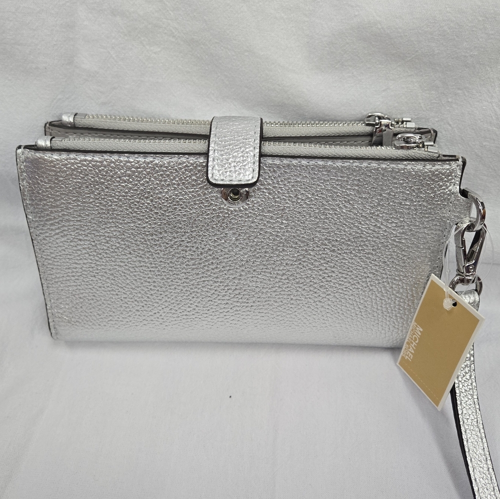 NEW Michael Kors Wallet Wristlet silver color - Picture 9 of 11